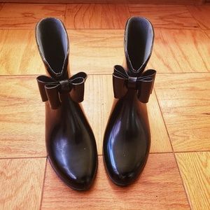 Black  Rain boots